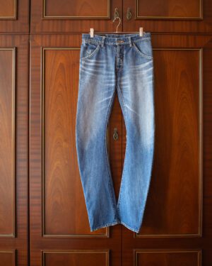 KAZUYUKI KUMAGAI ATTACHMENT J-CUT SKINNY JEANS IN WASHED BLUE DENIM - 29x32"
