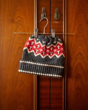 VINTAGE JAPANESE BEANIE IN WOOL KNIT