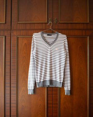 DSQUARED2 V-NECK SWEATSHIRT IN STRIPED KNIT - S