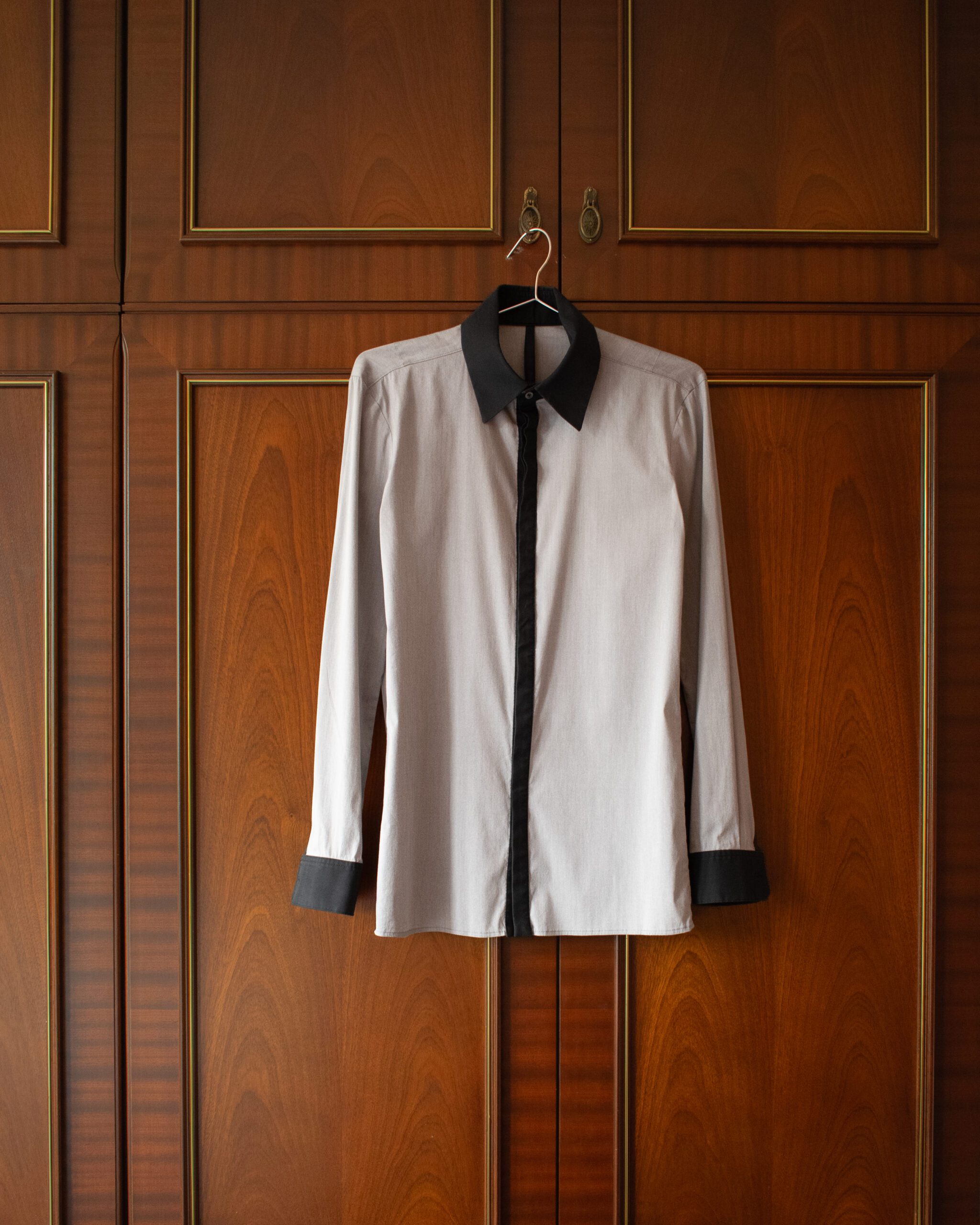 GALAABEND CENTRE LINED OXFORD SHIRT - S/M