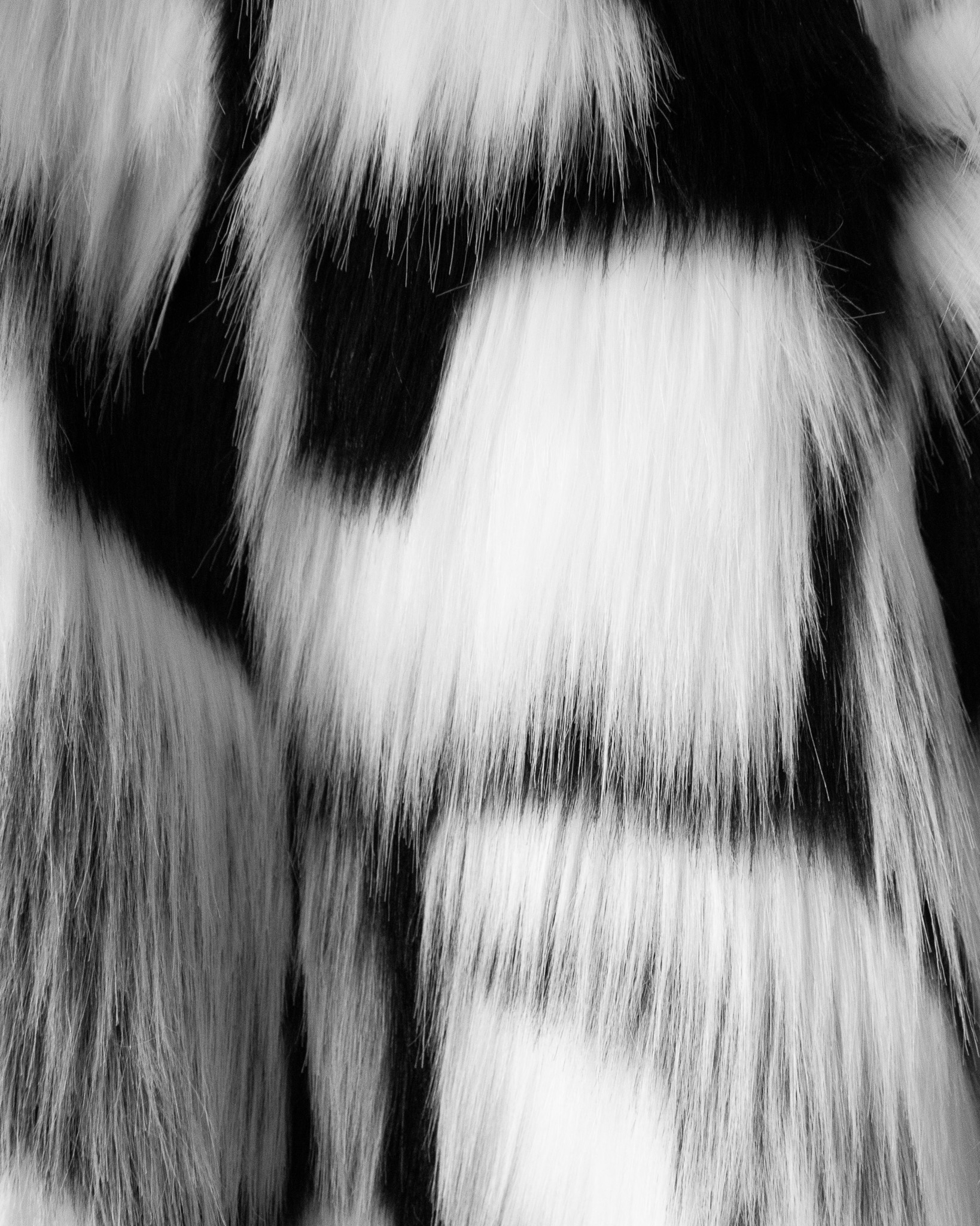 VINTAGE JAPANESE TWO TONE JACKET IN FAUX FUR - WMNS S - Image 3